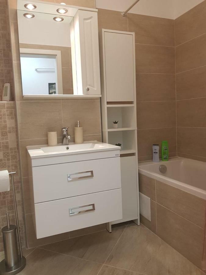 Apartament Monadin 3 Brașov Exterior foto